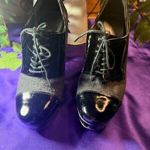📌Sam & Libby Two-Tone Patent Leather Lace-Up Shoes w/ Chunky 5" Heel & Platform